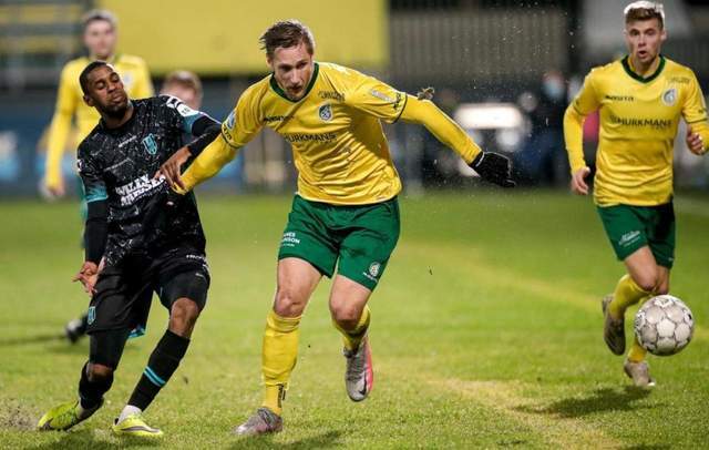 面对着一个 面对着一个