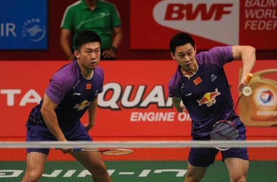 他不仅帮助 他不仅帮助