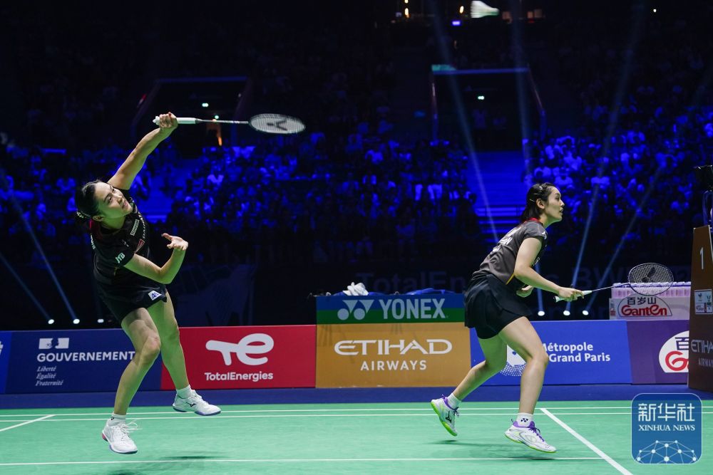 她曾连续拦 她曾连续拦